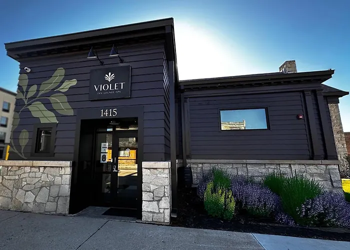 Violet Inn, Lounge & Spa